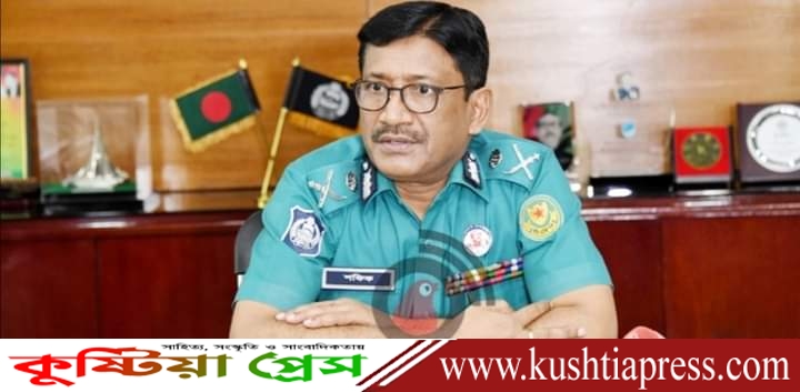 ঈদকে সামনে রেখে সর্বোচ্চ সতর্ক থাকার নির্দেশ ডিএমপি কমিশনারের