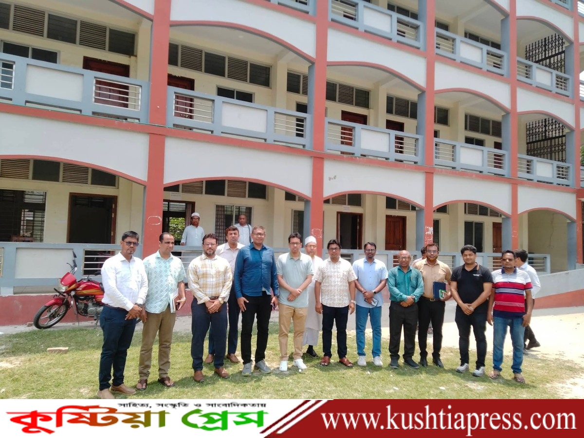কুষ্টিয়ায় স্কুলের উন্নয়ন কর্মকান্ড পরিদর্শন করলেন জেলা প্রশাসক